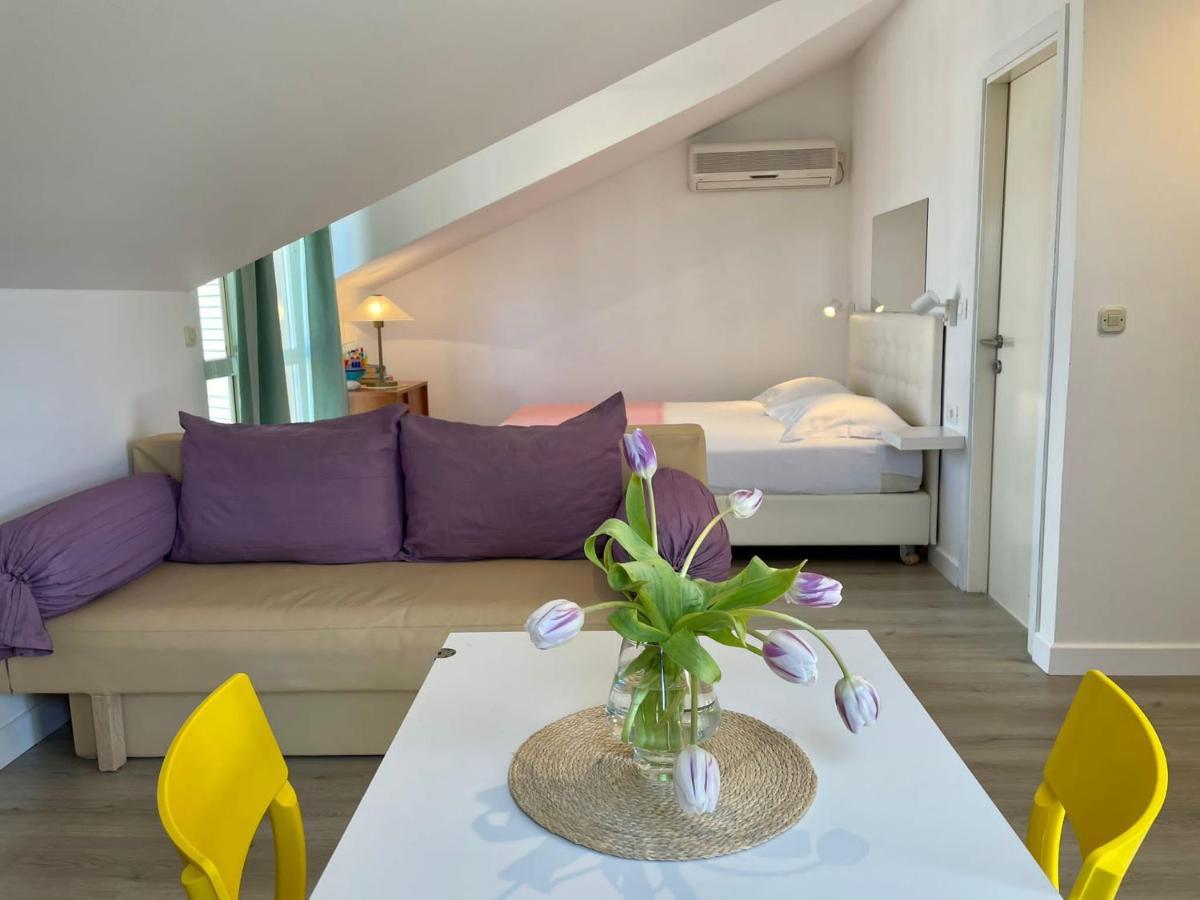 קאבטאט Apartments Carol מראה חיצוני תמונה