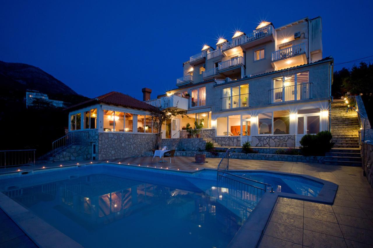 קאבטאט Apartments Carol מראה חיצוני תמונה
